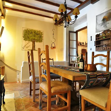Holiday home Adarve De Olivares *